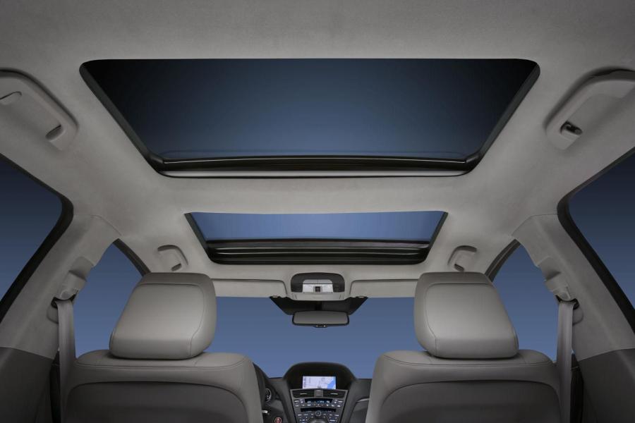 Интерьер Acura ZDX (YB1) 2013 года  (фото 4 из 13)